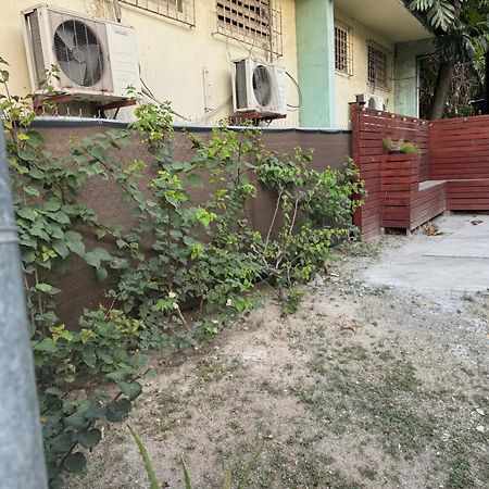 Jj Guest House Branns Hamlet Exterior photo