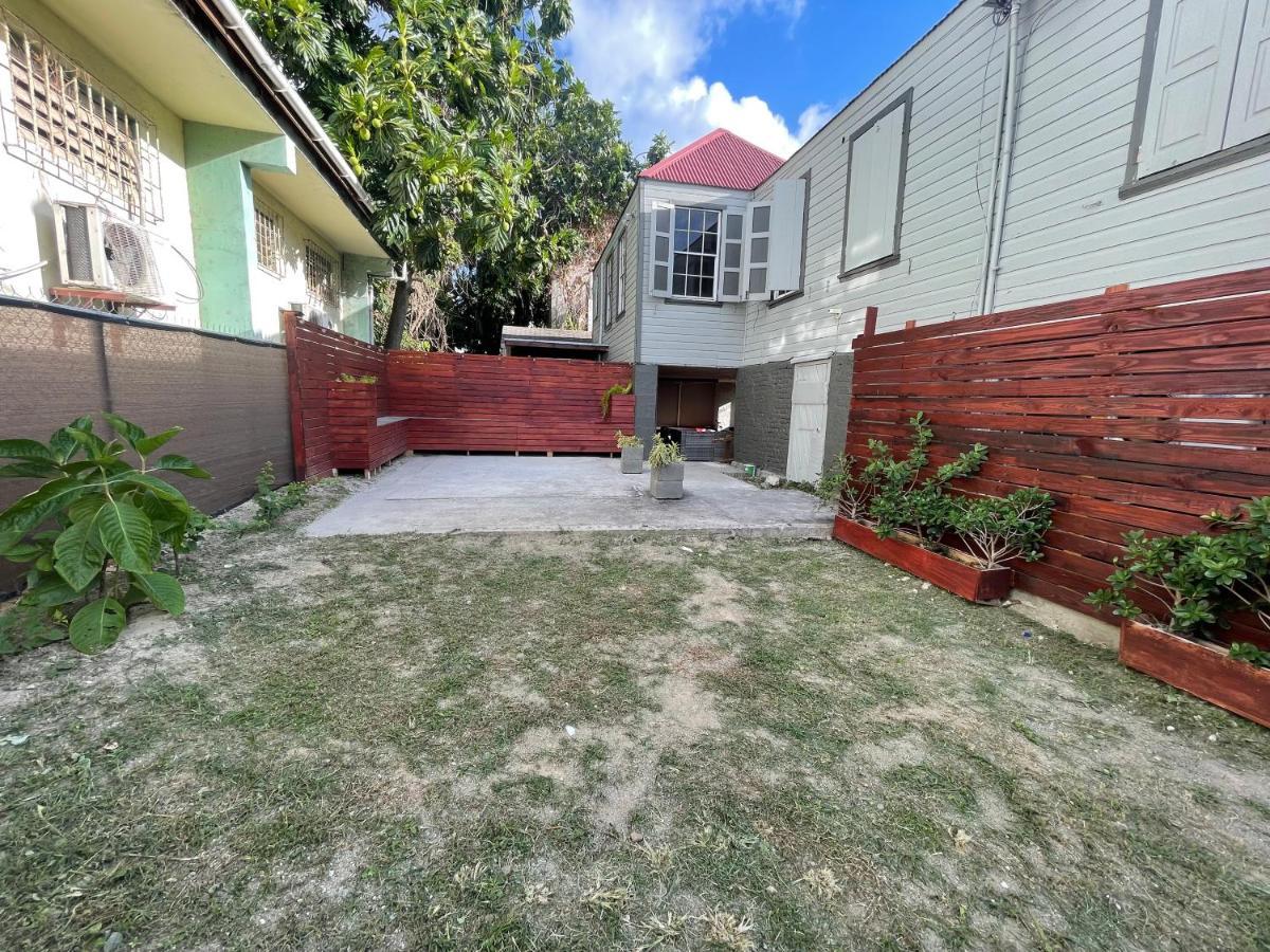 Jj Guest House Branns Hamlet Exterior photo
